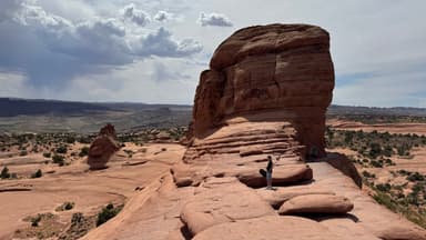 Un paysage rocheux avec des formations naturelles à Moab.